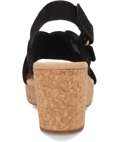 Womens Giselle Dove Black Nubuck $30.05 Sandals