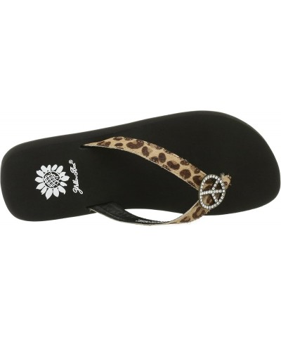 Women's Lake Thong Cheetah $15.69 Sandals