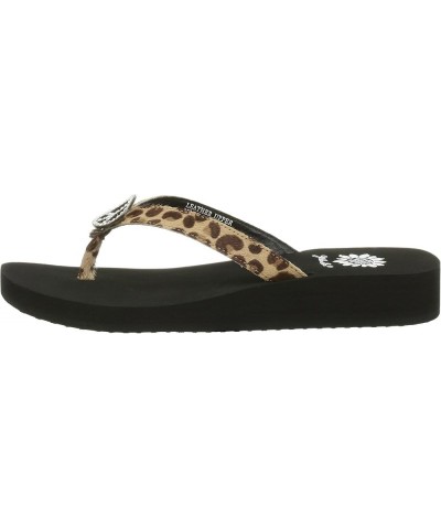 Women's Lake Thong Cheetah $15.69 Sandals